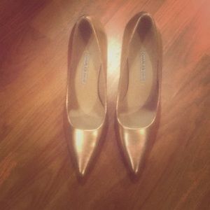 Charles David Rose Gold Metallic pumps